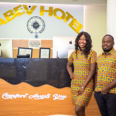 Labev Hotel Kumasi Buitenkant foto