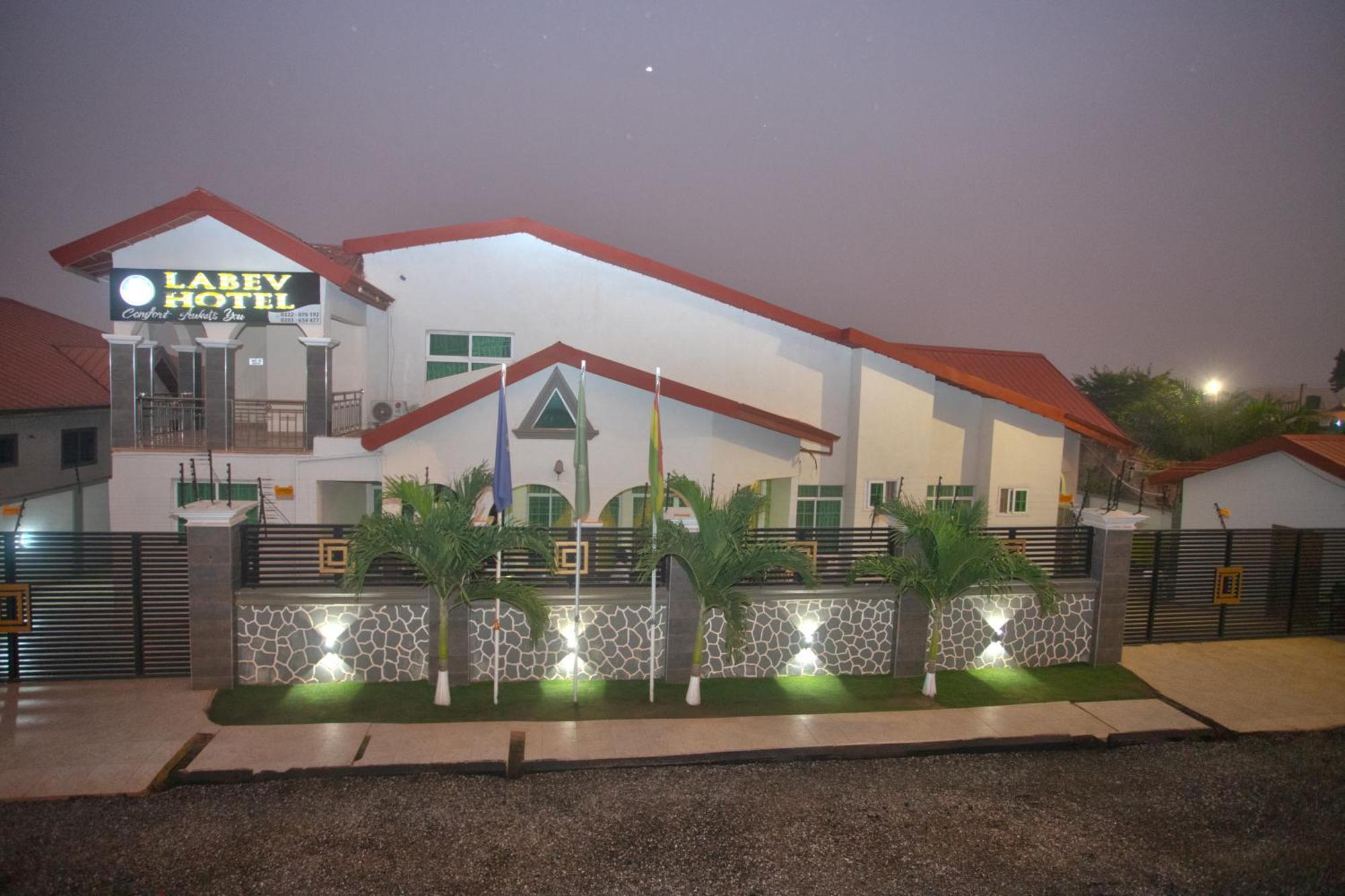 Labev Hotel Kumasi Buitenkant foto