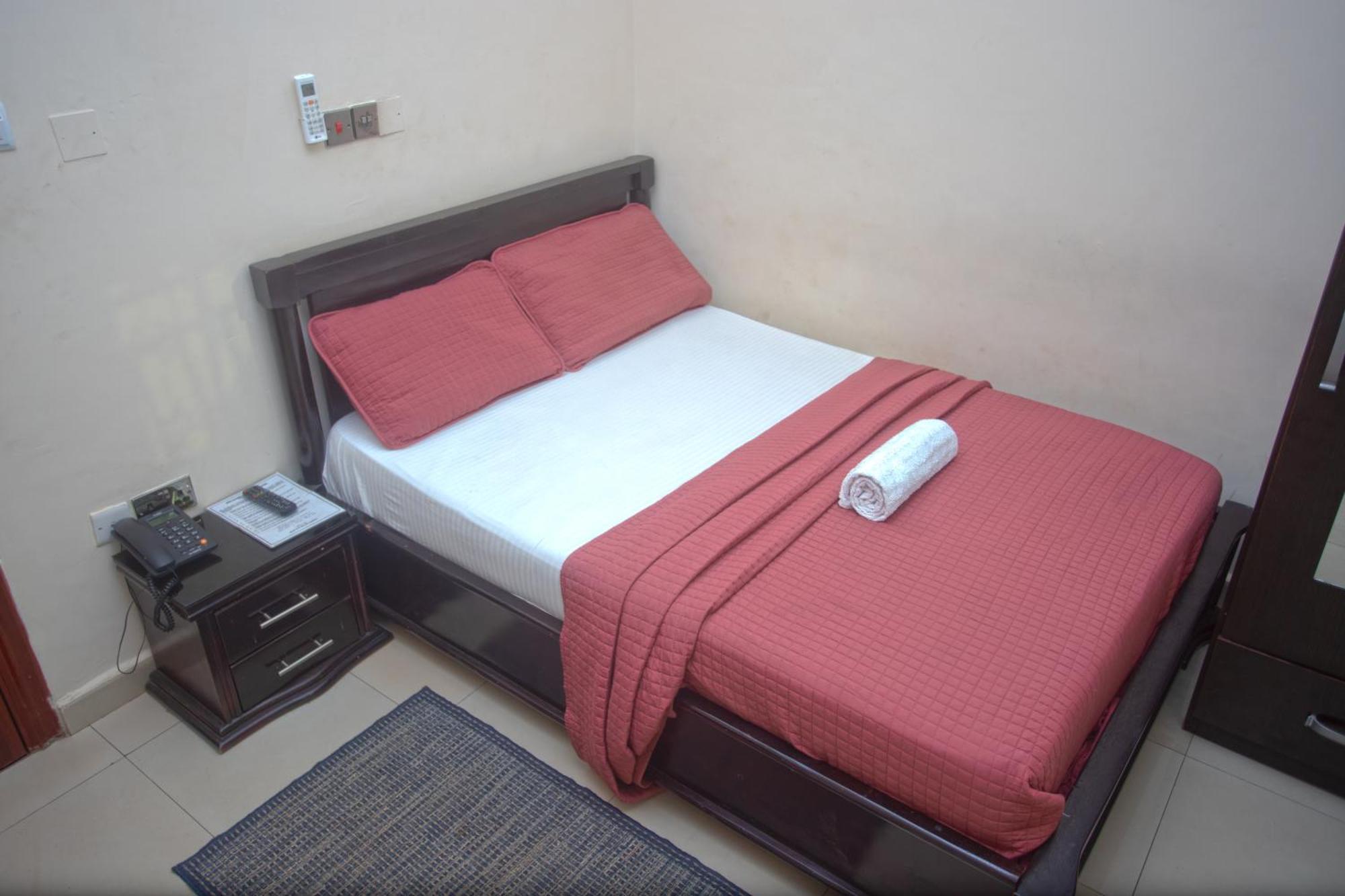 Labev Hotel Kumasi Buitenkant foto