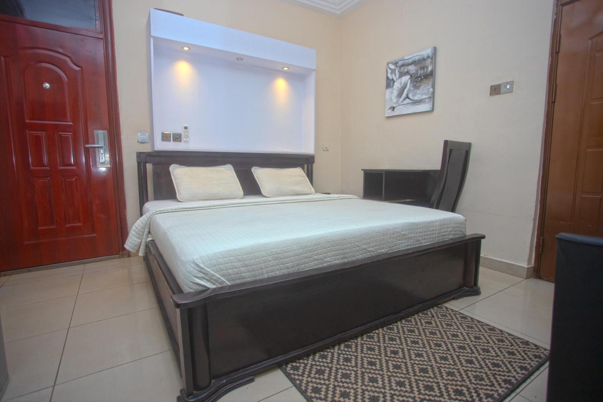 Labev Hotel Kumasi Buitenkant foto