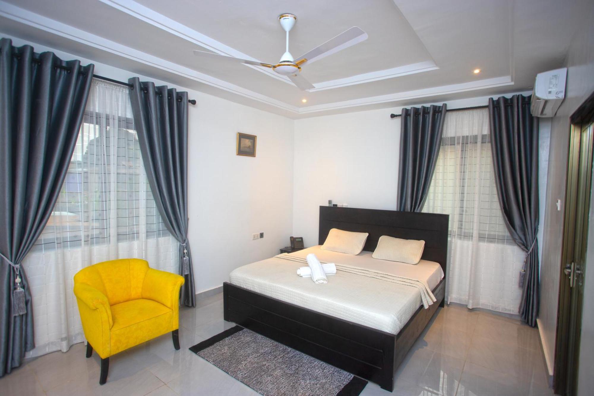 Labev Hotel Kumasi Buitenkant foto