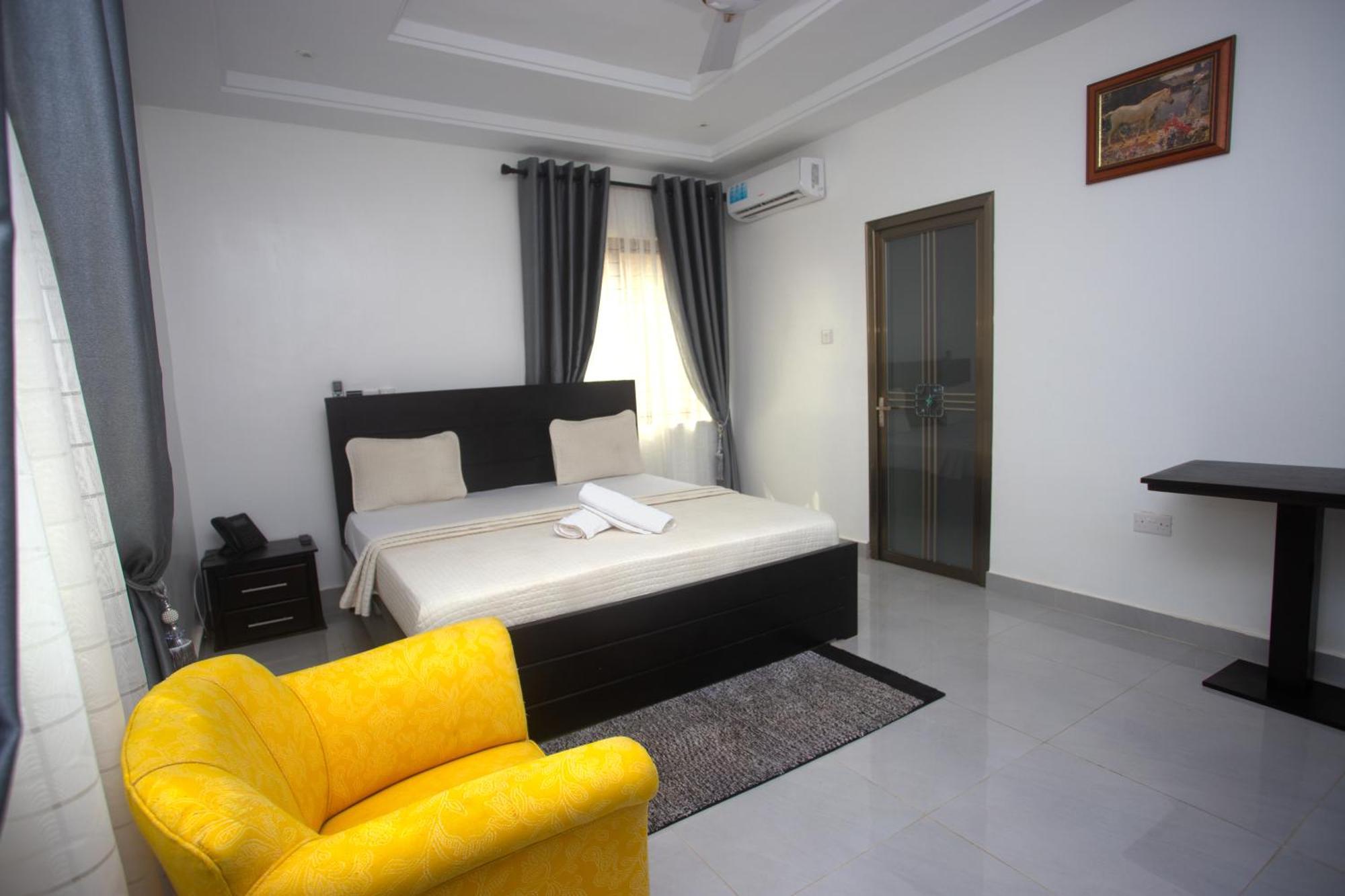 Labev Hotel Kumasi Buitenkant foto