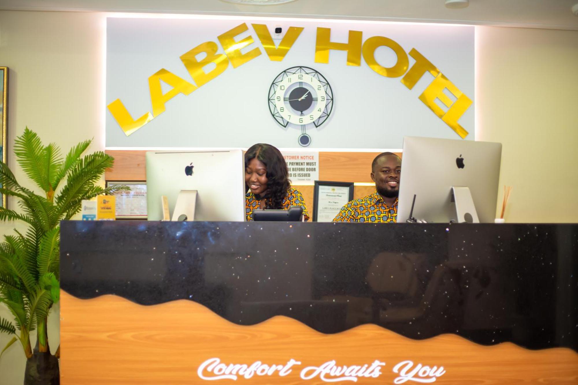 Labev Hotel Kumasi Buitenkant foto